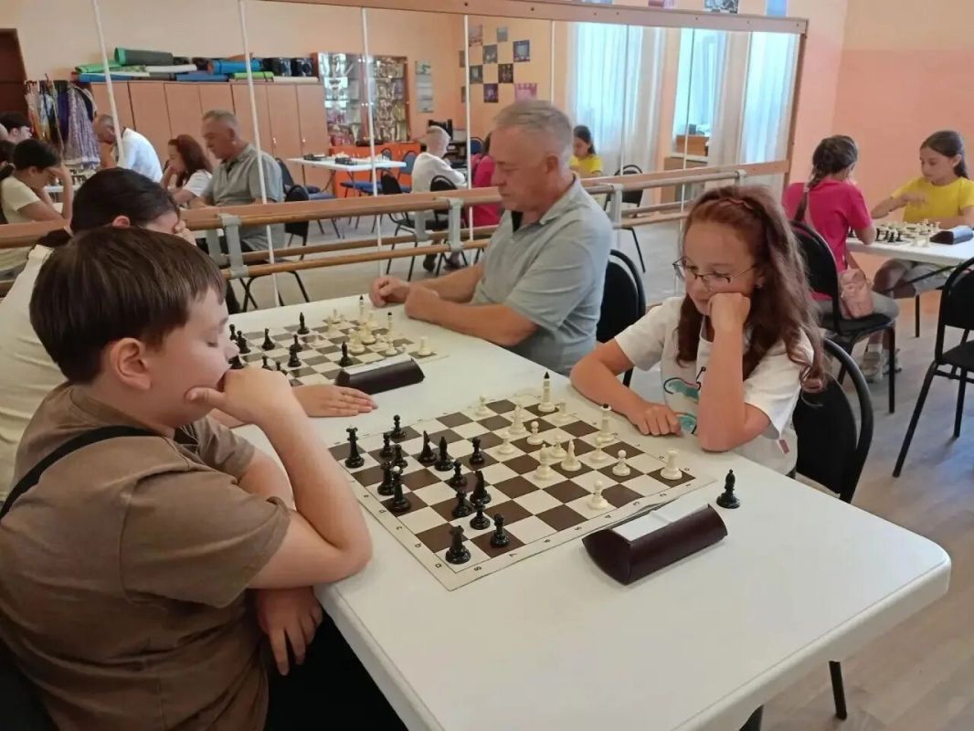 В Ракитном прошёл турнир, посвящённый Международному дню шахмат В Ракитном прошёл турнир, посвящённый Международному дню шахмат