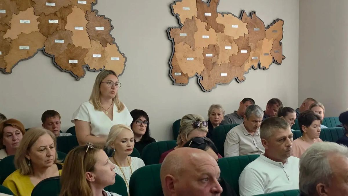 Александр Шуваев: Обсудил с жителями Чернянского округа предпринимаемые меры по обеспечению безопасности, поддержке бойцов СВО и другие волнующие чернянцев вопросы Александр Шуваев: Обсудил с жителями Чернянского округа предпринимаемые меры по обеспечению безопасности, поддержке бойцов СВО и другие волнующие чернянцев вопросы