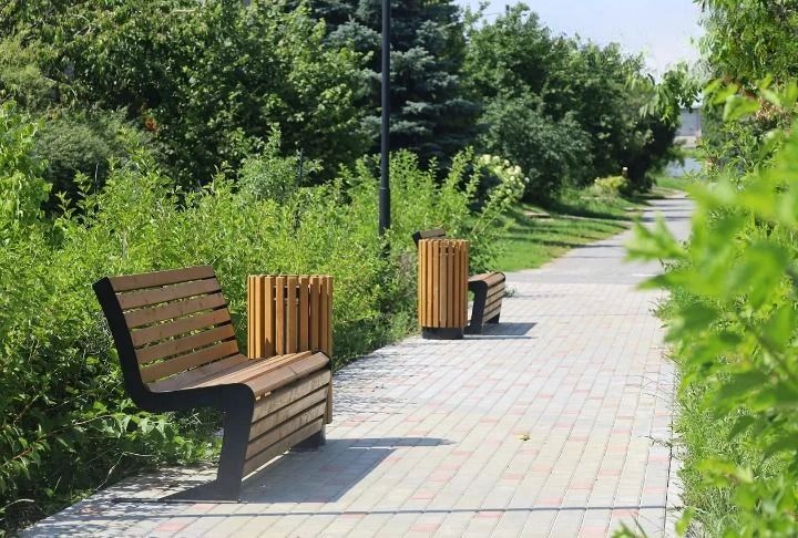 Благоустройство сквера Цементников в Старом Осколе подходит к завершению Благоустройство сквера Цементников в Старом Осколе подходит к завершению