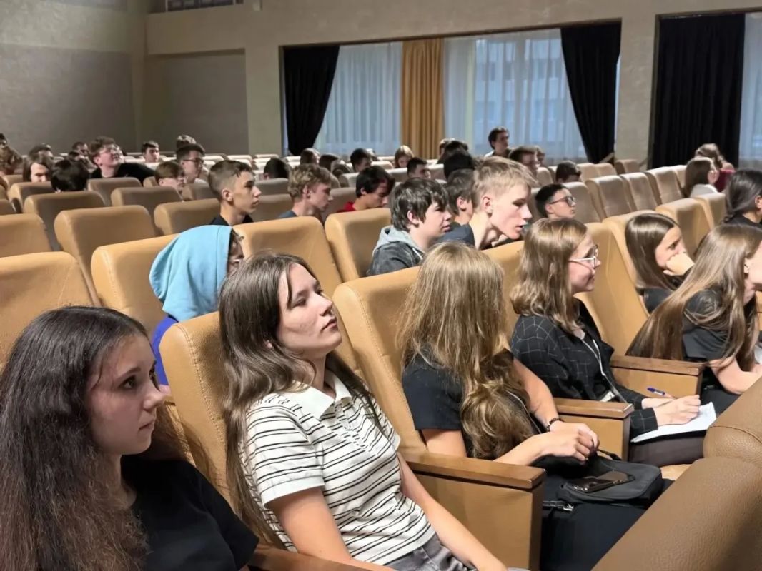 Сегодня команда «Школы 21» провела выездное мероприятие для участников летней ИТ-школы Сегодня команда «Школы 21» провела выездное мероприятие для участников летней ИТ-школы