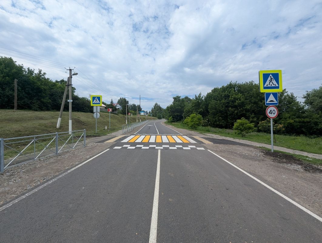 Завершен ремонт дороги возле села Долгое Завершен ремонт дороги возле села Долгое