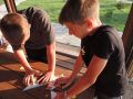 На выходных в рамках проекта «Белгородское лето» на рекреационной зоне «Солнечный остров» прошла развлекательно-игровая программа, ребята читали, играли и с азартом участвовали в веселых конкурсах