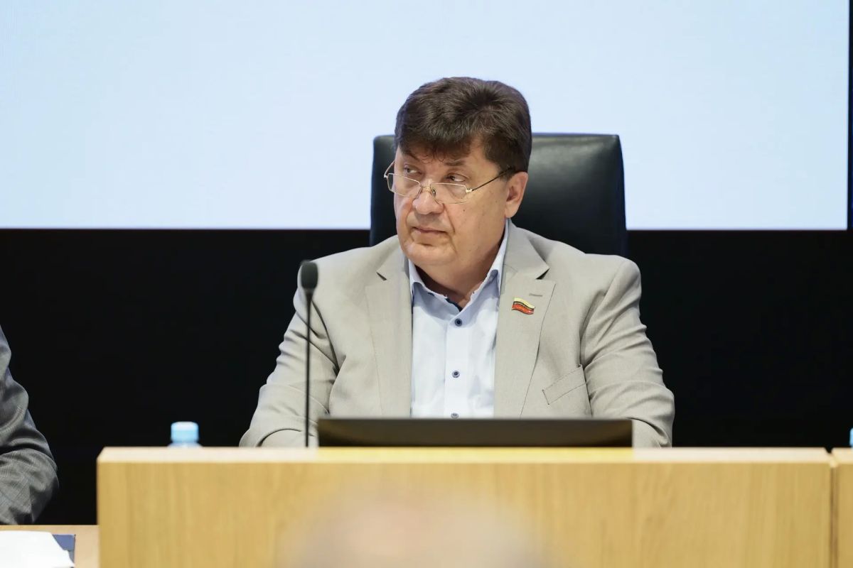 Юрий Клепиков: Ликвидация последствий атак БПЛА на Белгород, подготовка к отопительному сезону и уборочная кампания — эти и другие вопросы рассмотрели сегодня в рамках рабочего совещания с Правительством области Юрий Клепиков: Ликвидация последствий атак БПЛА на Белгород, подготовка к отопительному сезону и уборочная кампания — эти и другие вопросы рассмотрели сегодня в рамках рабочего совещания с Правительством области