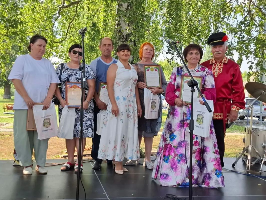 Олег Медведев: В День села на Саженской территории царила по-настоящему душевная атмосфера Олег Медведев: В День села на Саженской территории царила по-настоящему душевная атмосфера