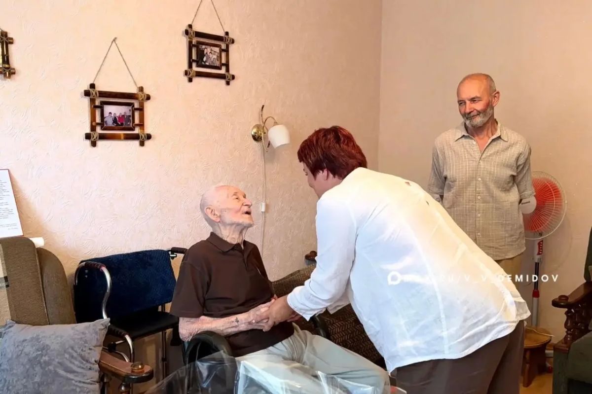 Валентин Демидов: Вчера 100-летний юбилей отметил ветеран Великой Отечественной войны, почетный гражданин города Белгорода Игорь Андреевич Абрамов Валентин Демидов: Вчера 100-летний юбилей отметил ветеран Великой Отечественной войны, почетный гражданин города Белгорода Игорь Андреевич Абрамов