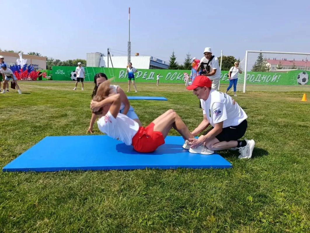 Команда нашего округа приняла участие в праздновании Дня физкультурника и в пятом параде физкультурников Белгородской области, который прошёл в Новом Осколе Команда нашего округа приняла участие в праздновании Дня физкультурника и в пятом параде физкультурников Белгородской области, который прошёл в Новом Осколе