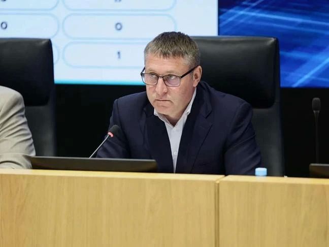 Александр Шуваев поручил ускорить восстановление Белгорода после массированной атаки БПЛА Александр Шуваев поручил ускорить восстановление Белгорода после массированной атаки БПЛА
