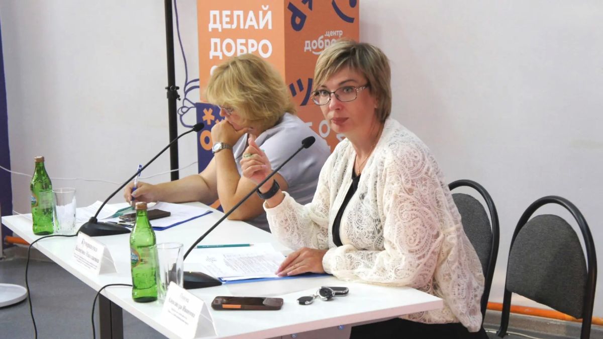 Андрей Миськов: В северной части Нового Оскола вновь встретились с жителями Советов территорий № 6, 7 и 8. Это уже повторная встреча, и особенно важно, что часть вопросов, которые новооскольцы поднимали в прошлый раз... Андрей Миськов: В северной части Нового Оскола вновь встретились с жителями Советов территорий № 6, 7 и 8. Это уже повторная встреча, и особенно важно, что часть вопросов, которые новооскольцы поднимали в прошлый раз...