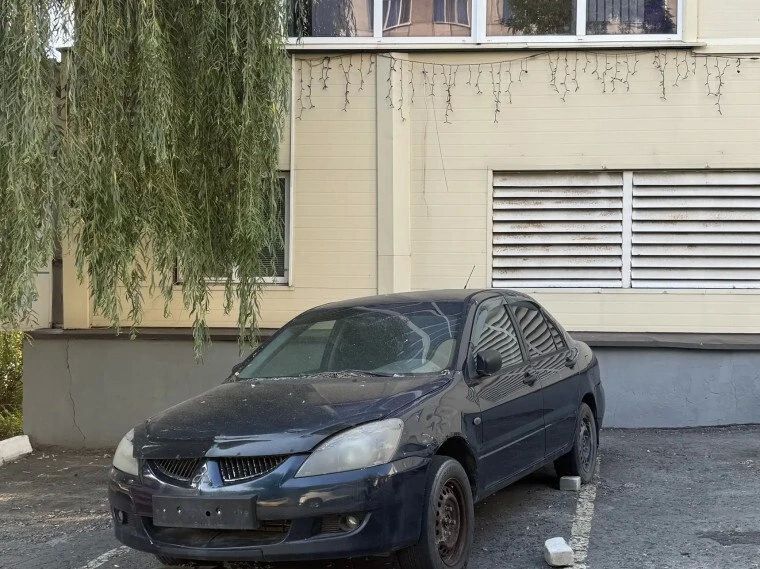 Белгородцев просят убрать с улиц брошенные авто Белгородцев просят убрать с улиц брошенные авто