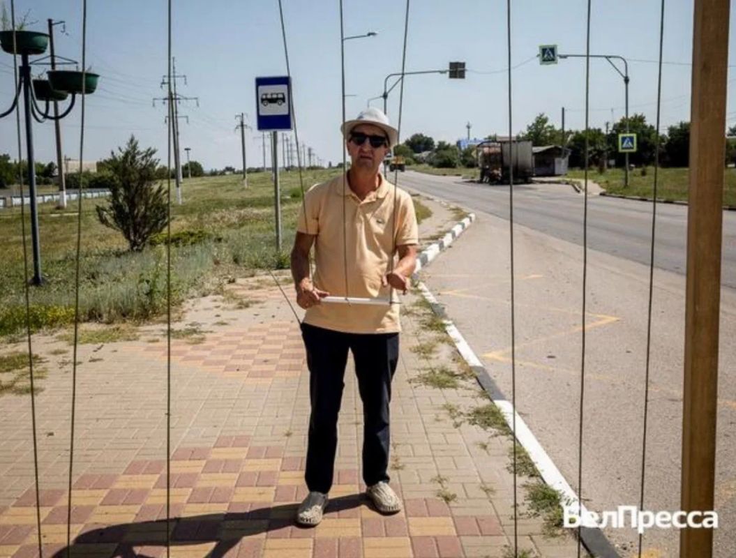 В Шебекино создают противодроновые барьеры из нитей для бетонных укрытий В Шебекино создают противодроновые барьеры из нитей для бетонных укрытий