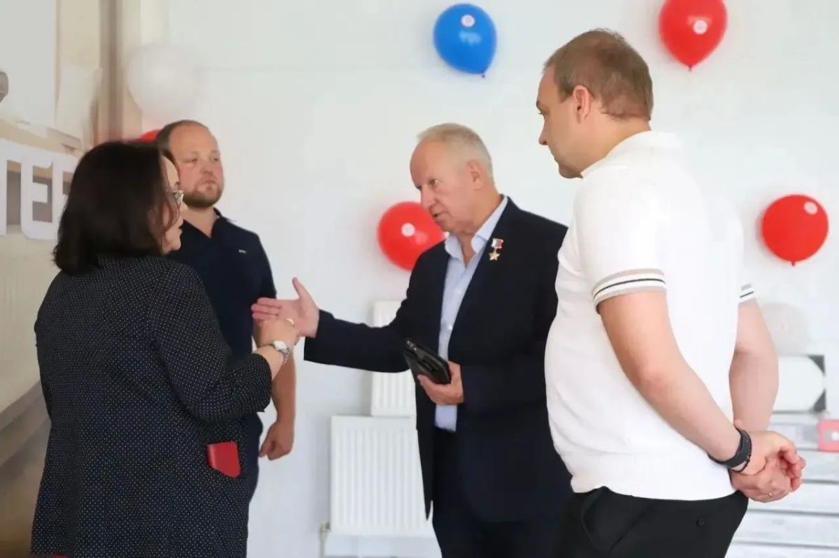 Виктор Трофименко посетил предприятия Белгородской области Виктор Трофименко посетил предприятия Белгородской области