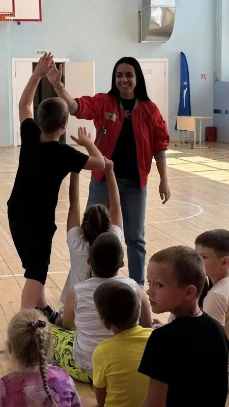 Лето с пользой: представитель Общественного совета при ОМВД по Белгородскому району приняла участие в «Дне Первых» Лето с пользой: представитель Общественного совета при ОМВД по Белгородскому району приняла участие в «Дне Первых»