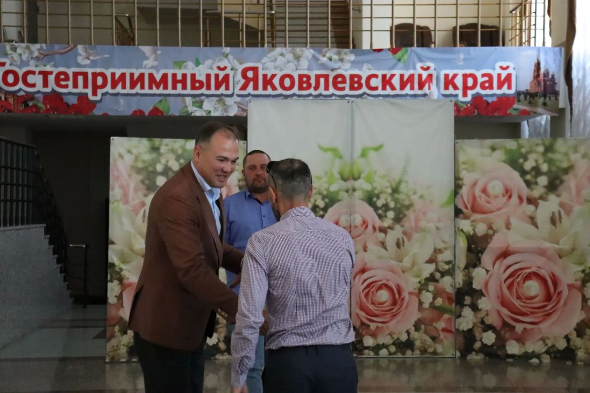 Олег Медведев: Вчера в нашем центре "Звёздный" прошло мероприятие, посвящённое профессиональному празднику – Дню строителя Олег Медведев: Вчера в нашем центре "Звёздный" прошло мероприятие, посвящённое профессиональному празднику – Дню строителя