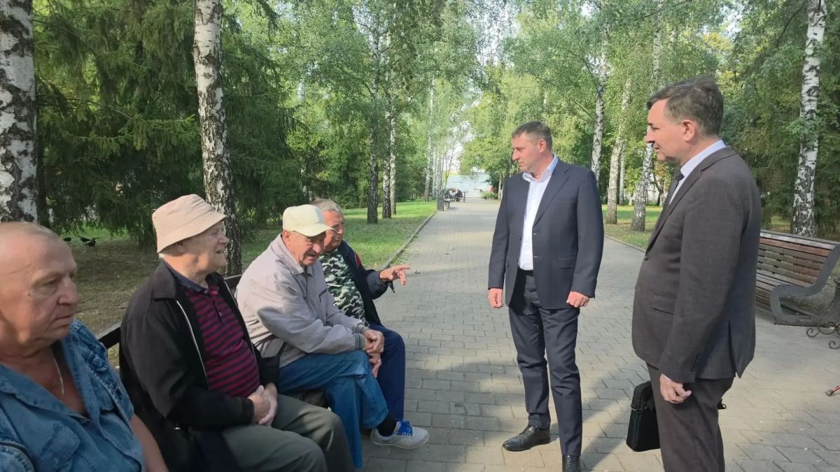 Александр Шуваев: В ходе рабочей поездки в Яковлевский округ, пользуясь случаем, пообщался с жителями Строителя Александр Шуваев: В ходе рабочей поездки в Яковлевский округ, пользуясь случаем, пообщался с жителями Строителя