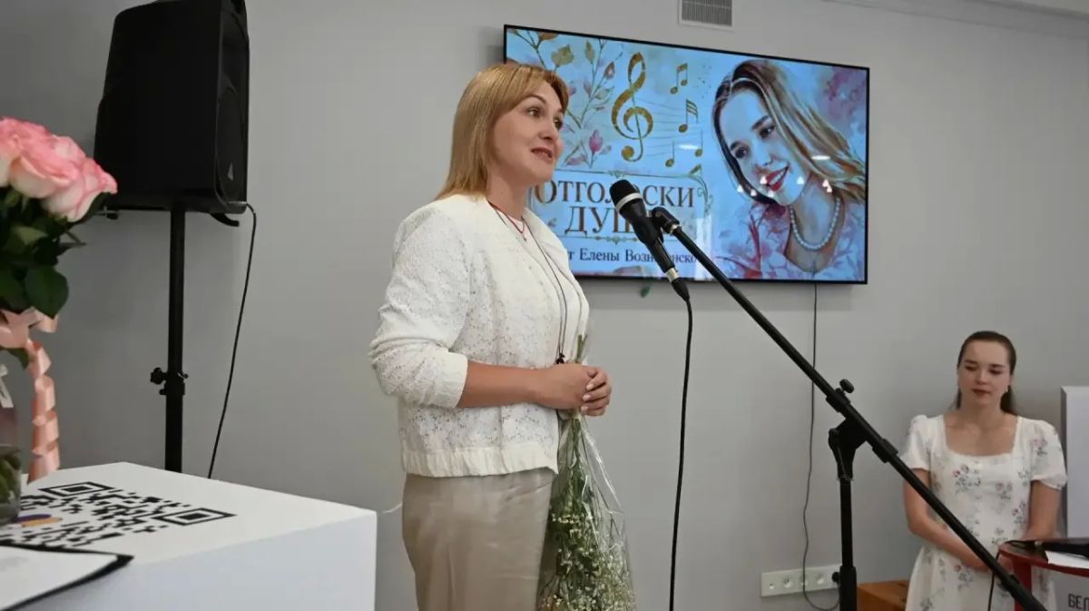 Сегодня в специальной библиотеке имени В. Я. Ерошенко состоялся творческий вечер – встреча с талантливой молодой белгородской певицей Еленой Вознесенской Сегодня в специальной библиотеке имени В. Я. Ерошенко состоялся творческий вечер – встреча с талантливой молодой белгородской певицей Еленой Вознесенской