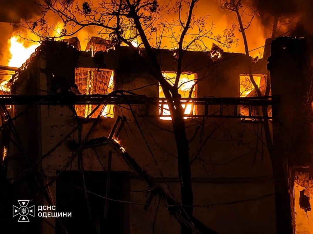 Олег Царёв: ВС РФ ночью нанесли удары по военным объектам в 6 областях Украины Олег Царёв: ВС РФ ночью нанесли удары по военным объектам в 6 областях Украины