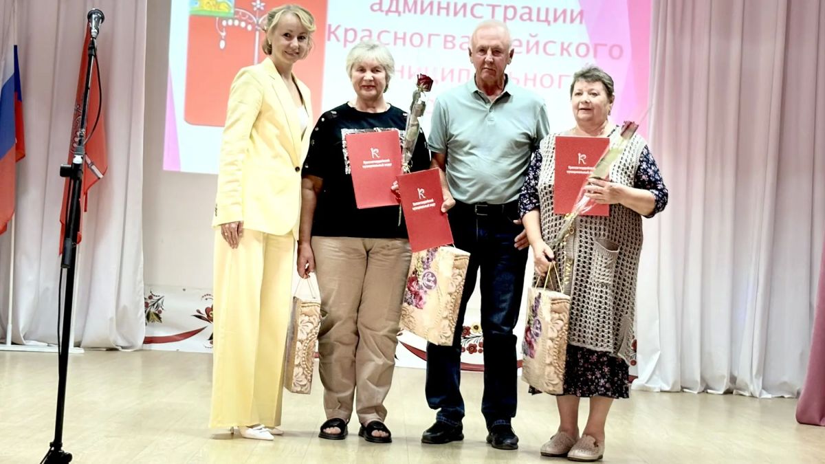 Сегодня жители с. Верхососна отметили 379й день рождения родного села Сегодня жители с. Верхососна отметили 379й день рождения родного села