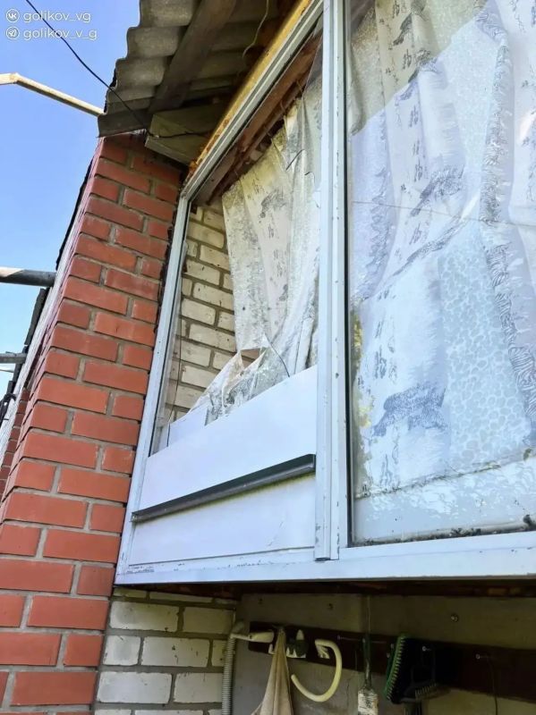 10 частных домов пострадали: последствия атаки дрона ВСУ в Губкинском округе показал глава муниципалитета 10 частных домов пострадали: последствия атаки дрона ВСУ в Губкинском округе показал глава муниципалитета