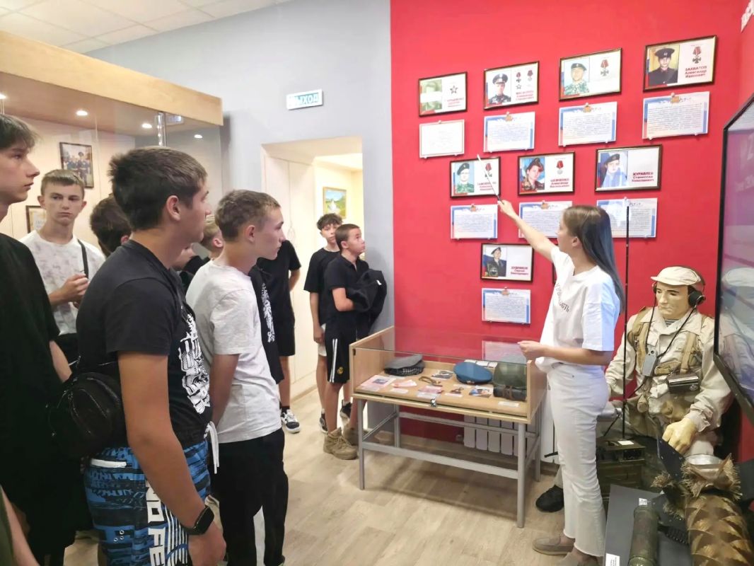 В рамках федеральной программы «Регион для молодых» в нашем округе прошли увлекательные экскурсии В рамках федеральной программы «Регион для молодых» в нашем округе прошли увлекательные экскурсии
