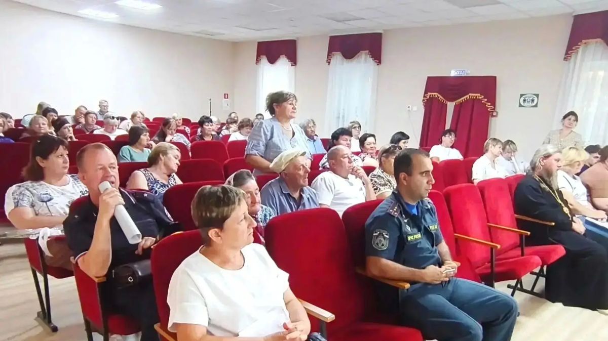 Андрей Миськов: Сегодняшний вечер прошёл в прямом диалоге с жителями Андрей Миськов: Сегодняшний вечер прошёл в прямом диалоге с жителями