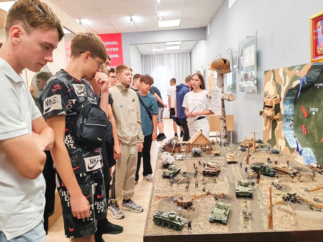 В рамках федеральной программы «Регион для молодых» в нашем округе прошли увлекательные экскурсии В рамках федеральной программы «Регион для молодых» в нашем округе прошли увлекательные экскурсии