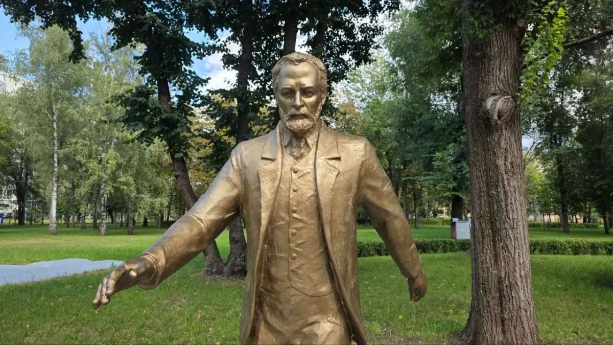 Скульптуры Шухова, Щепкина и Мичурина вернулись в парк Ленина