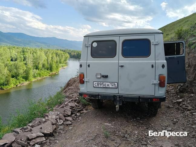Горы учат доброте: путешествие в сердце Сибири Горы учат доброте: путешествие в сердце Сибири