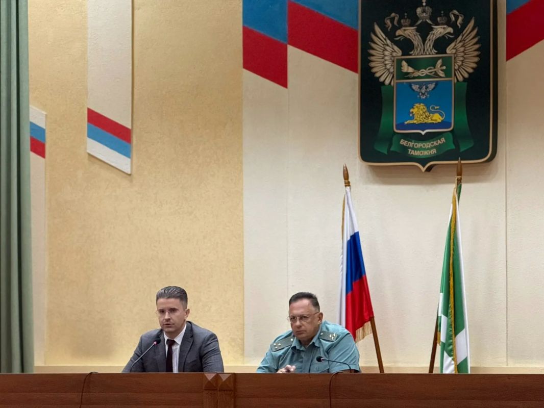 Состоялась рабочая встреча председателя Избирательной комиссии Белгородской области Игоря Владимировича Лазарева с сотрудниками регионального таможенного управления по Белгородской области Состоялась рабочая встреча председателя Избирательной комиссии Белгородской области Игоря Владимировича Лазарева с сотрудниками регионального таможенного управления по Белгородской области