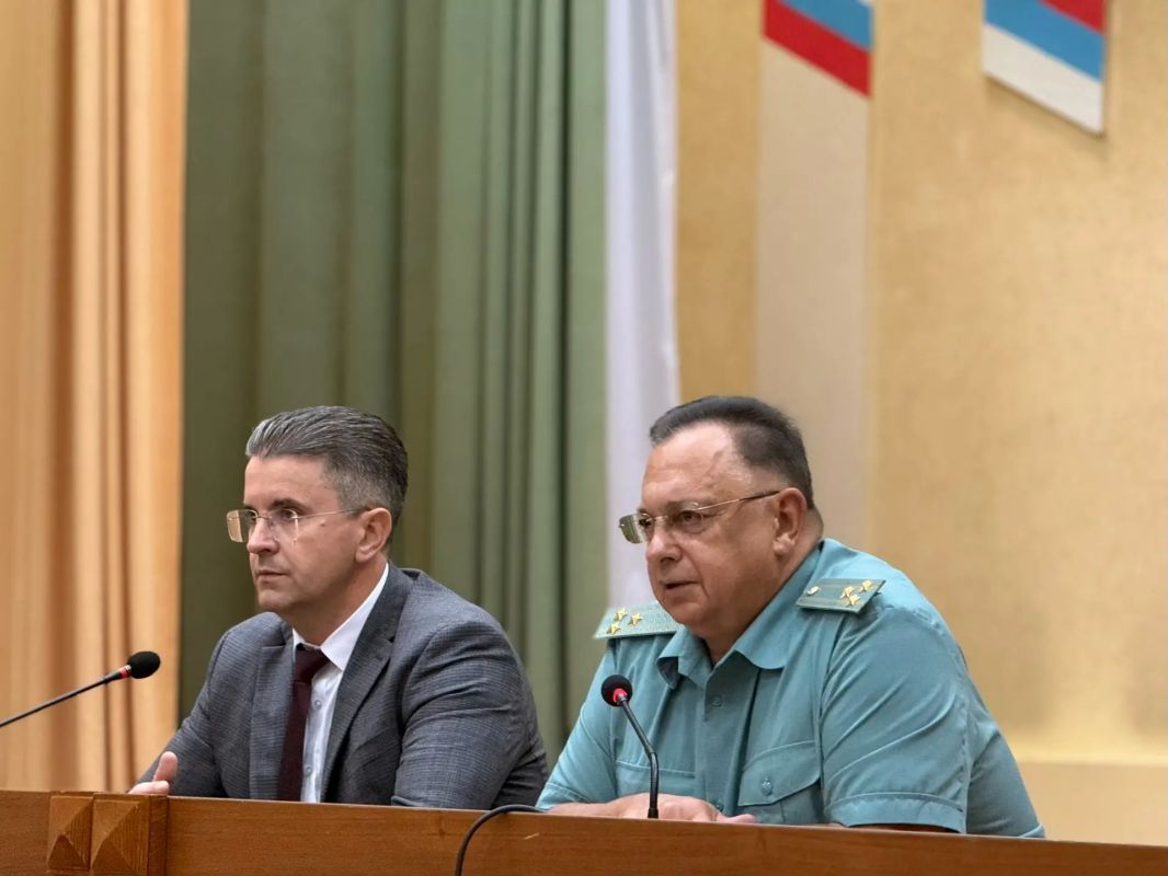 Состоялась рабочая встреча председателя Избирательной комиссии Белгородской области Игоря Владимировича Лазарева с сотрудниками регионального таможенного управления по Белгородской области