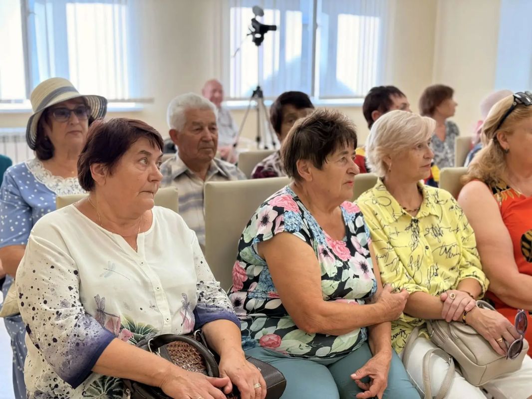 Урок мужества «От фронтовых дорог к мирному труду» Урок мужества «От фронтовых дорог к мирному труду»