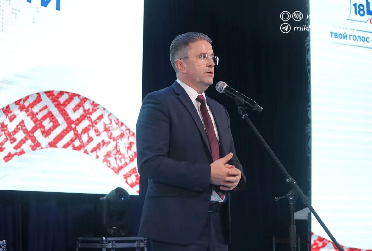 Михаил Лобазнов: Друзья, сегодня в Центре молодёжных инициатив дали старт проекту «Информ УИК» Михаил Лобазнов: Друзья, сегодня в Центре молодёжных инициатив дали старт проекту «Информ УИК»