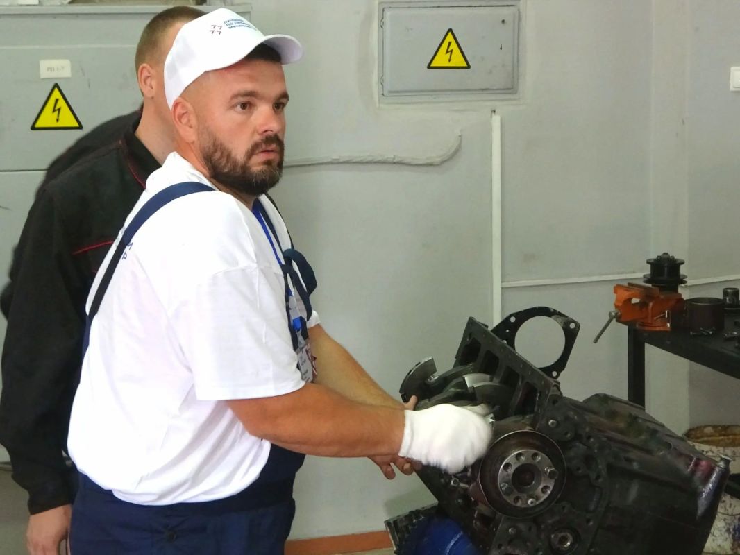 Андрей Миськов: Новооскольский колледж стал площадкой регионального этапа Всероссийского конкурса профессионального мастерства «Лучший по профессии» в номинации «Механизатор» Андрей Миськов: Новооскольский колледж стал площадкой регионального этапа Всероссийского конкурса профессионального мастерства «Лучший по профессии» в номинации «Механизатор»