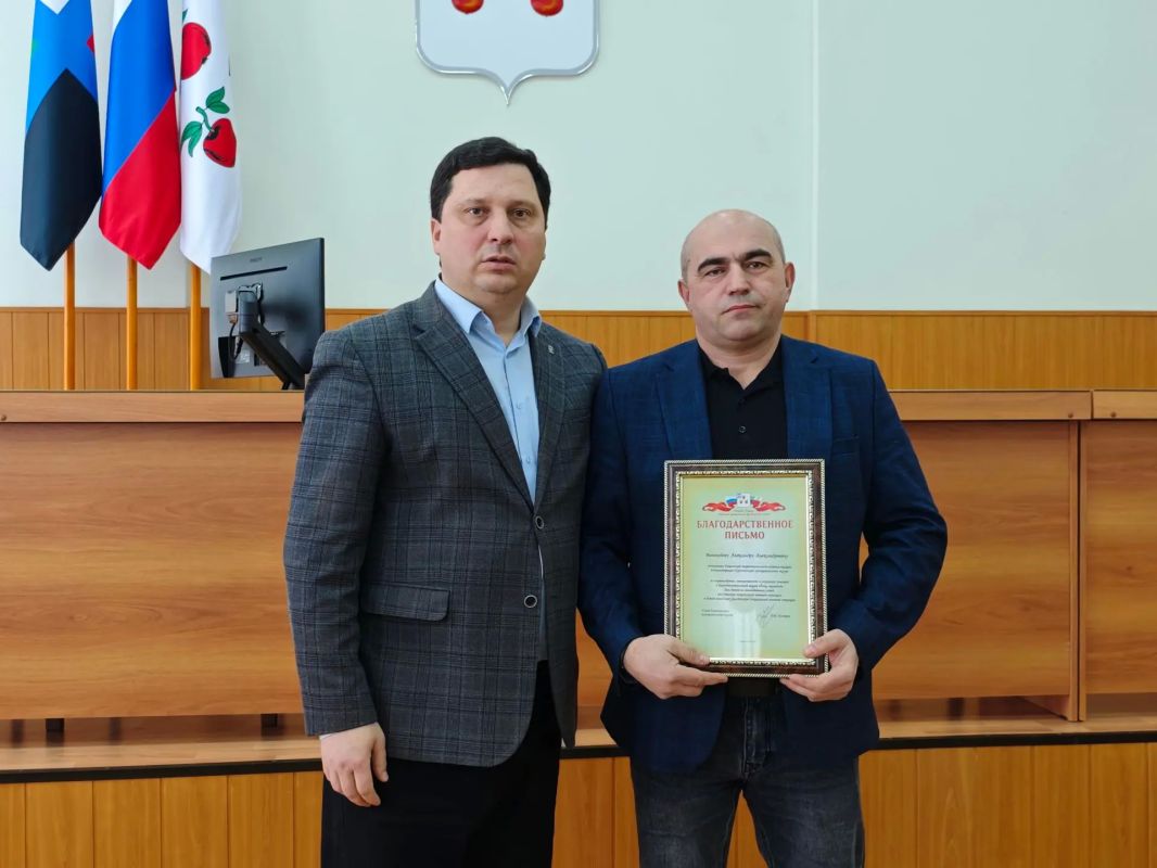 Николай Нестеров: Сегодня свой День рождения отмечает Александр Александрович Виноходов – руководитель Кощеевской территориальной администрации! Николай Нестеров: Сегодня свой День рождения отмечает Александр Александрович Виноходов – руководитель Кощеевской территориальной администрации!