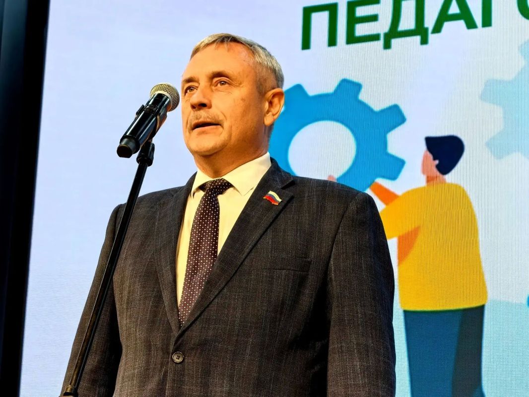 Николай Нестеров: Сегодня с особым удовольствием принял участие в муниципальном августовском педагогическом форуме Николай Нестеров: Сегодня с особым удовольствием принял участие в муниципальном августовском педагогическом форуме