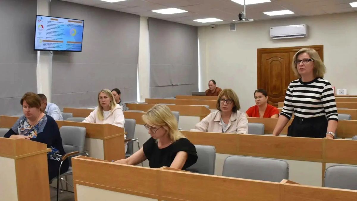 Андрей Миськов: В рамках еженедельного совещания мы обсудили реализацию комплексной программы, направленной на помощь участникам специальной военной операции и их семьям Андрей Миськов: В рамках еженедельного совещания мы обсудили реализацию комплексной программы, направленной на помощь участникам специальной военной операции и их семьям