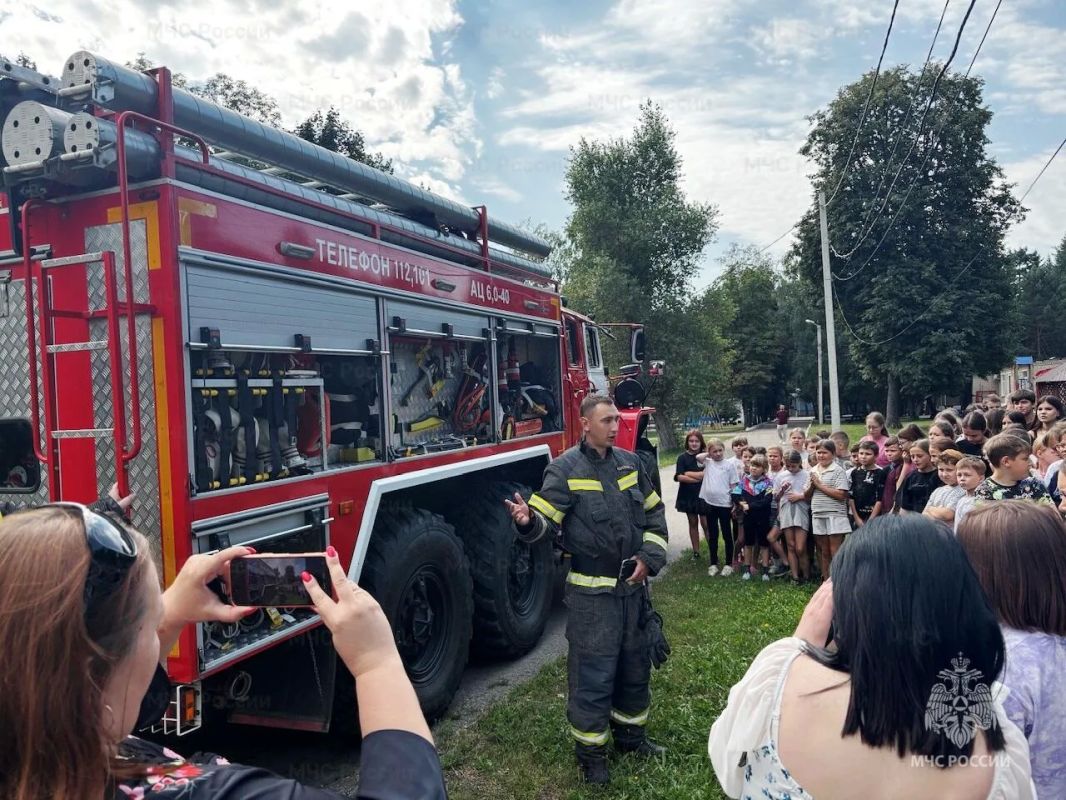 В оздоровительном лагере «Солнышко» детям напомнили правила безопасного отдыха В оздоровительном лагере «Солнышко» детям напомнили правила безопасного отдыха