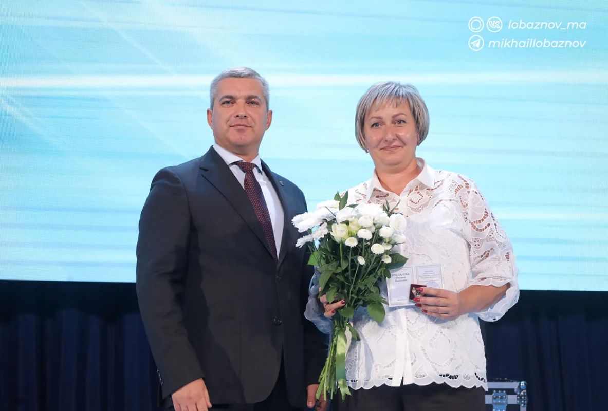 Михаил Лобазнов: На базе ЦМИ состоялся XVII педагогический форум «Старооскольское образование как фактор профессионального роста» Михаил Лобазнов: На базе ЦМИ состоялся XVII педагогический форум «Старооскольское образование как фактор профессионального роста»