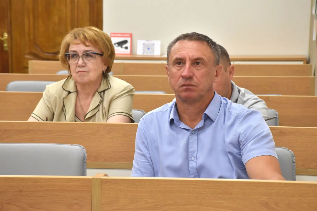 Андрей Миськов: Состоялось заседание конкурсной комиссии по отбору инициативных проектов, которые планируется реализовать в нашем округе в 2027 году Андрей Миськов: Состоялось заседание конкурсной комиссии по отбору инициативных проектов, которые планируется реализовать в нашем округе в 2027 году