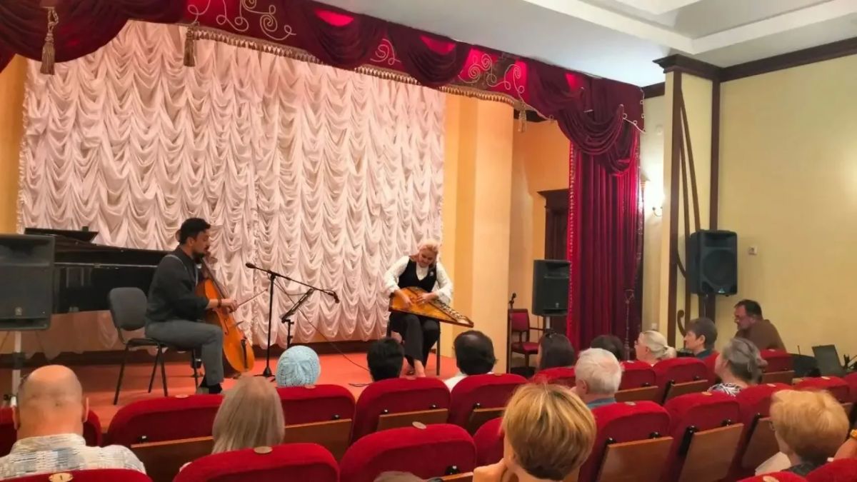 27 августа в концертном зале Белгородского художественного музея состоялась первая встреча из серии концертов «От барокко до фолка» — авторского проекта лауреата международных конкурсов Яны Сапсай 27 августа в концертном зале Белгородского художественного музея состоялась первая встреча из серии концертов «От барокко до фолка» — авторского проекта лауреата международных конкурсов Яны Сапсай