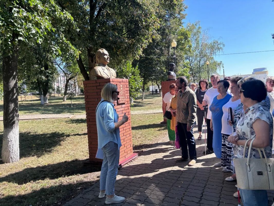 В рамках губернаторского проекта «К соседям в гости» в Красногвардейский муниципальный округ в очередной раз прибыла делегация жителей из Валуйского городского округа В рамках губернаторского проекта «К соседям в гости» в Красногвардейский муниципальный округ в очередной раз прибыла делегация жителей из Валуйского городского округа