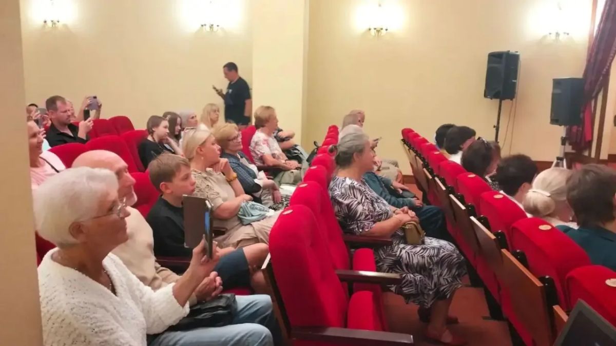 27 августа в концертном зале Белгородского художественного музея состоялась первая встреча из серии концертов «От барокко до фолка» — авторского проекта лауреата международных конкурсов Яны Сапсай 27 августа в концертном зале Белгородского художественного музея состоялась первая встреча из серии концертов «От барокко до фолка» — авторского проекта лауреата международных конкурсов Яны Сапсай