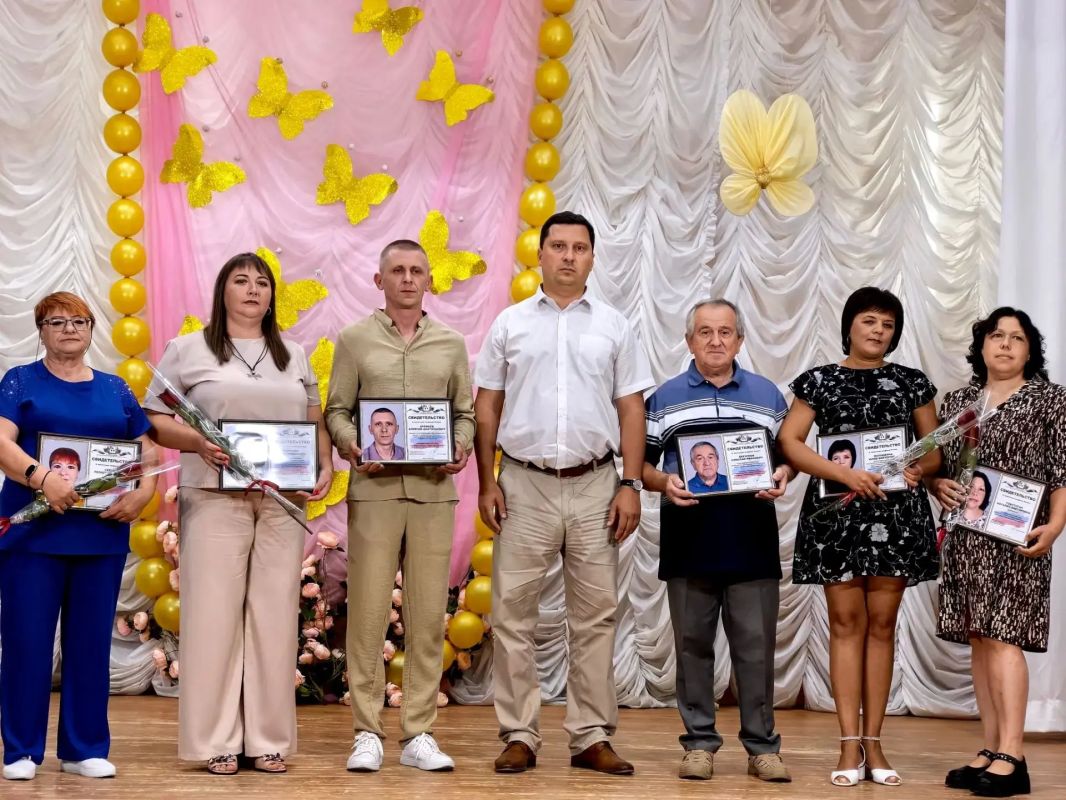 Николай Нестеров: Сегодня, в престольный праздник Успения Пресвятой Богородицы, жители Алексеевки отмечают День села! Николай Нестеров: Сегодня, в престольный праздник Успения Пресвятой Богородицы, жители Алексеевки отмечают День села!