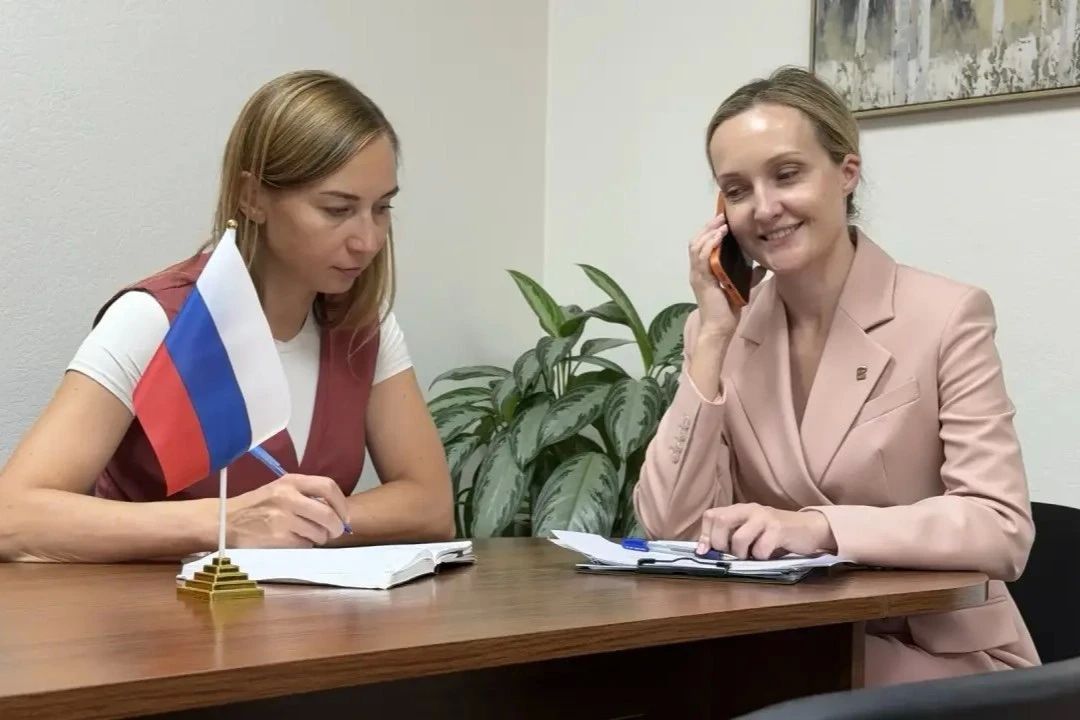 Помощь здесь и сейчас: кому и чем помогли парламентарии во время встреч в округах Помощь здесь и сейчас: кому и чем помогли парламентарии во время встреч в округах