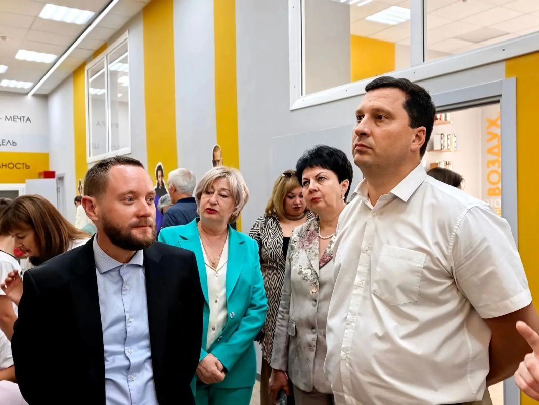 Николай Нестеров: Сегодня в День села Алексеевка состоялось торжественное открытие библиотеки, которая после модернизации превратилась в современный интеллект-парк Николай Нестеров: Сегодня в День села Алексеевка состоялось торжественное открытие библиотеки, которая после модернизации превратилась в современный интеллект-парк