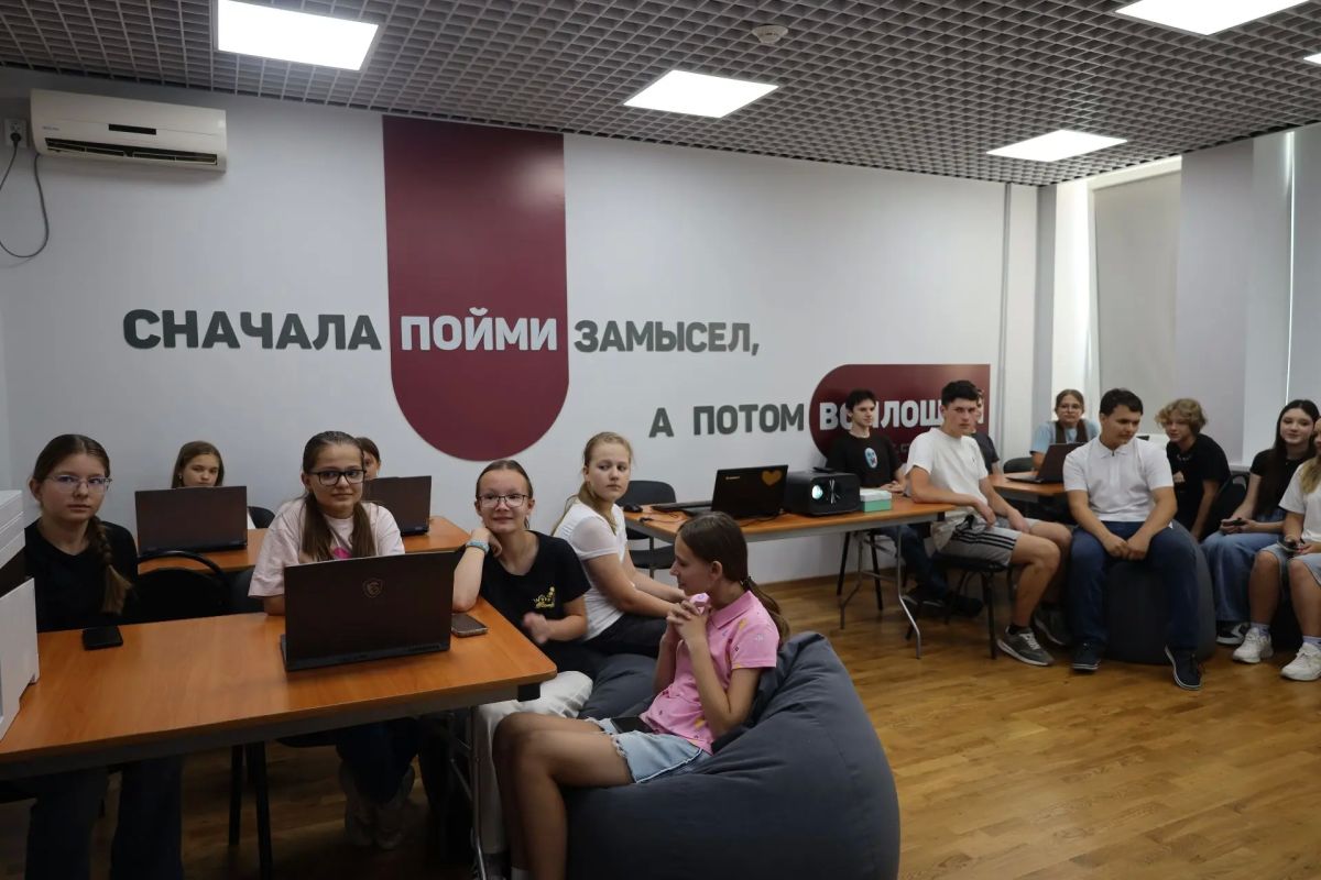 Во Дворце культуры «Энергомаш» открылся детский культурно-просветительский центр «Кулиса» в рамках федерального проекта «Семейные ценности и инфраструктура культуры» национального проекта «Семья» Во Дворце культуры «Энергомаш» открылся детский культурно-просветительский центр «Кулиса» в рамках федерального проекта «Семейные ценности и инфраструктура культуры» национального проекта «Семья»