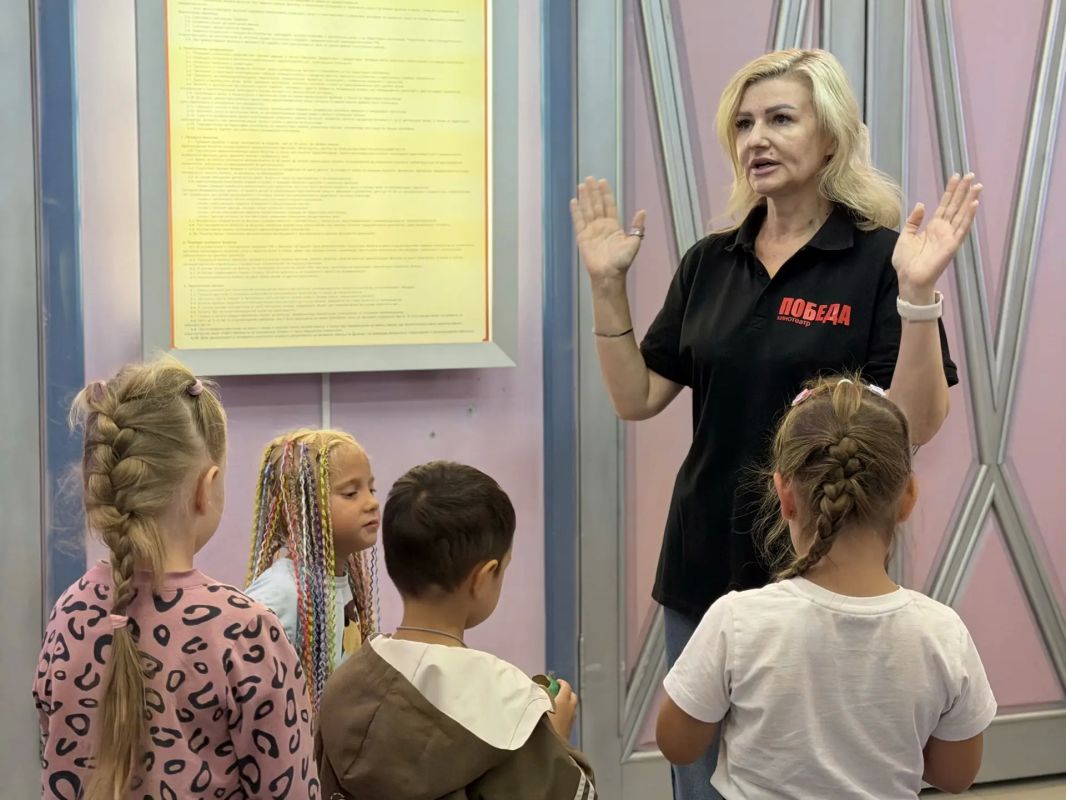 Вчера, 27 августа, в кинотеатре «Победа» прошли мероприятия, приуроченные ко Дню российского кино Вчера, 27 августа, в кинотеатре «Победа» прошли мероприятия, приуроченные ко Дню российского кино