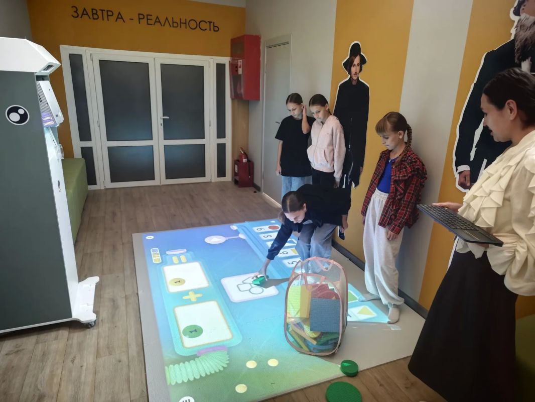 Сегодня состоялось торжественное открытие преобразовавшейся в интеллект-парк Алексеевской библиотеки Корочанского муниципального округа Сегодня состоялось торжественное открытие преобразовавшейся в интеллект-парк Алексеевской библиотеки Корочанского муниципального округа
