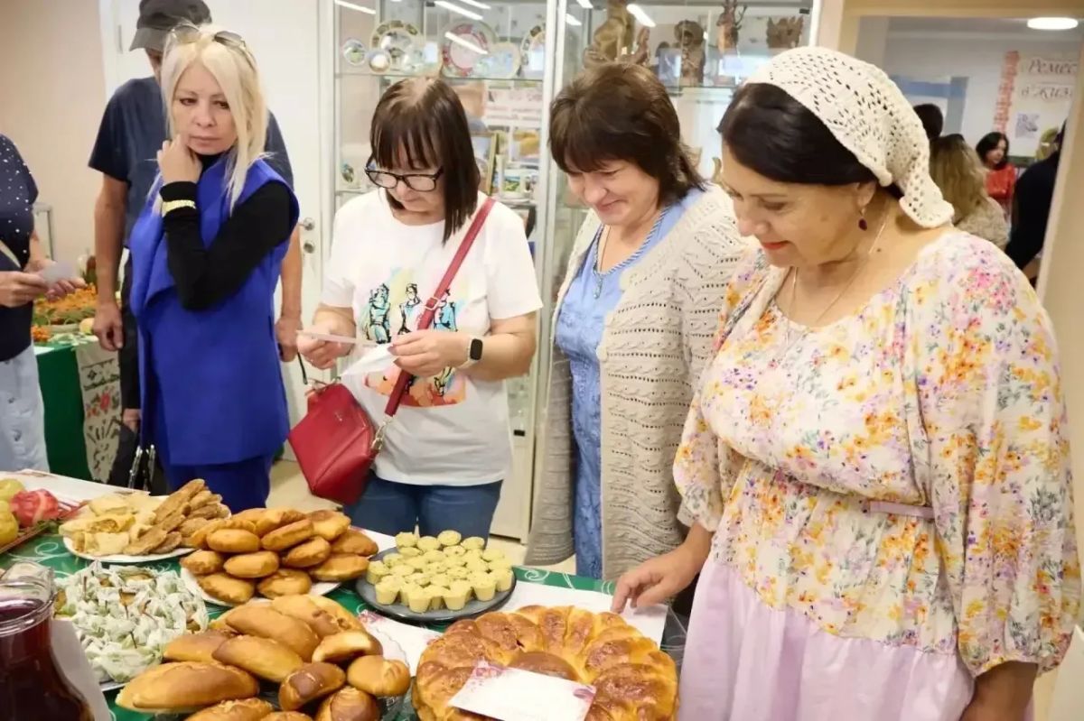 В Грайворонском доме ремёсел прошли «Успенские встречи в семейном кругу», организованные совместно с Грайворонским церковным благочинием В Грайворонском доме ремёсел прошли «Успенские встречи в семейном кругу», организованные совместно с Грайворонским церковным благочинием