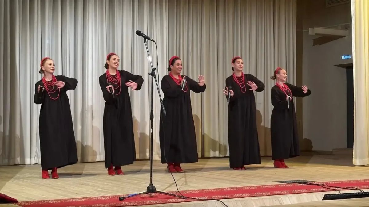 Творческие коллективы области завершили серию выездных концертов в рамках проекта «Большие Белгородские гастроли» Творческие коллективы области завершили серию выездных концертов в рамках проекта «Большие Белгородские гастроли»