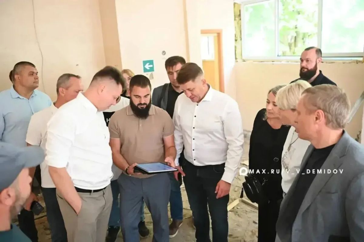 Продолжается капитальный ремонт здания начальной школы лицея №10 Продолжается капитальный ремонт здания начальной школы лицея №10